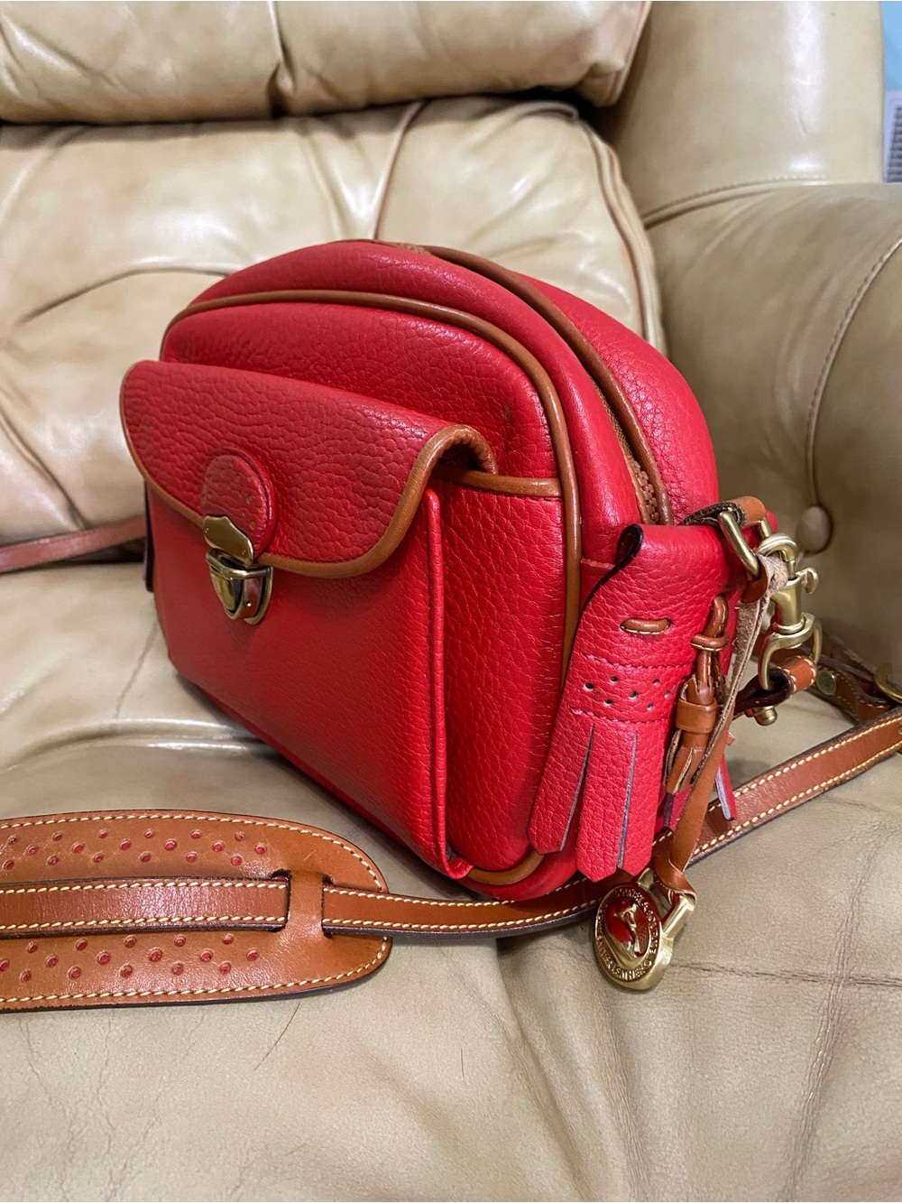 RARE Dooney & Bourke RED Kiltie Crossbody AWL Vintage Built-in Wallet!